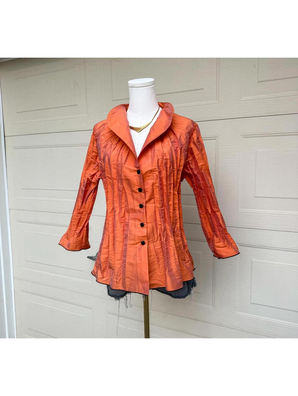 Women's Y2K Orange Textured Button-Up Jacket (L)